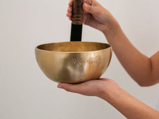 Hand Hammered Moon Singing Bowl - Base Note C#4 280 Hz