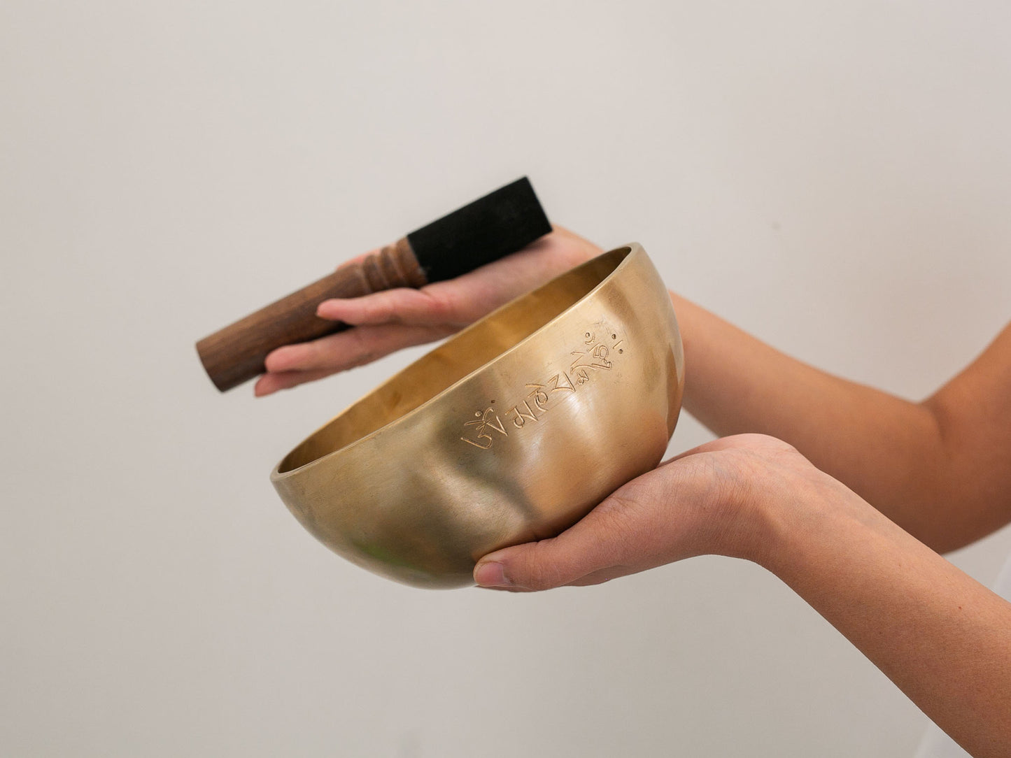 Hand Hammered Moon Singing Bowl - Base Note C#4 280 Hz