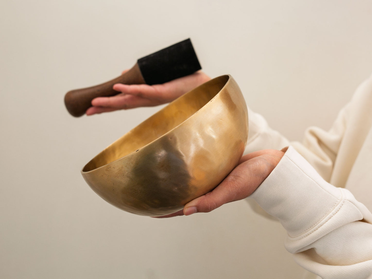 Hand Hammered Singing Bowl - Base Note G3 193 Hz