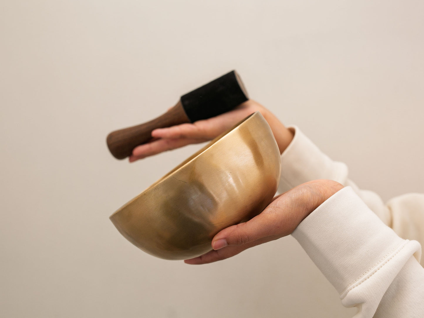 Hand Hammered Singing Bowl - Base Note B3 244 Hz