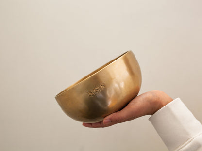 Hand Hammered Moon Singing Bowl - Base Note B3 254 Hz