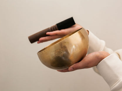 Hand Hammered Moon Singing Bowl - Base Note C4 262 Hz