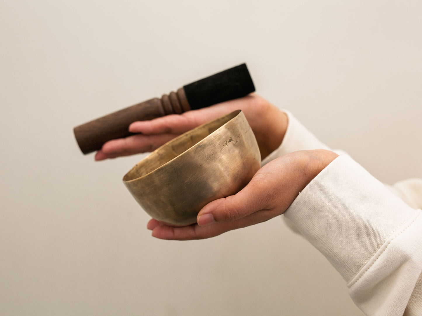Small Tara Singing Bowl - Base Note G#4 (406 Hz)
