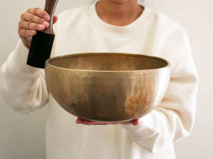 Low and Light Bowl - Base note C3 135 Hz