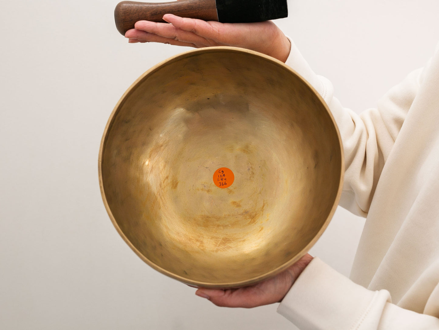 Hand Hammered Singing Bowl - Base Note C3 128Hz