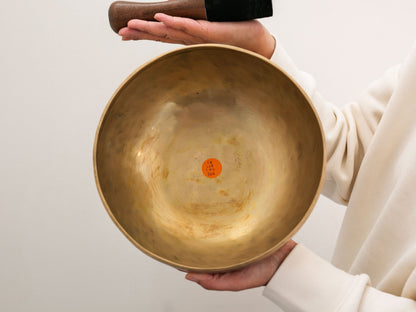 Hand Hammered Singing Bowl - Base Note C3 128Hz