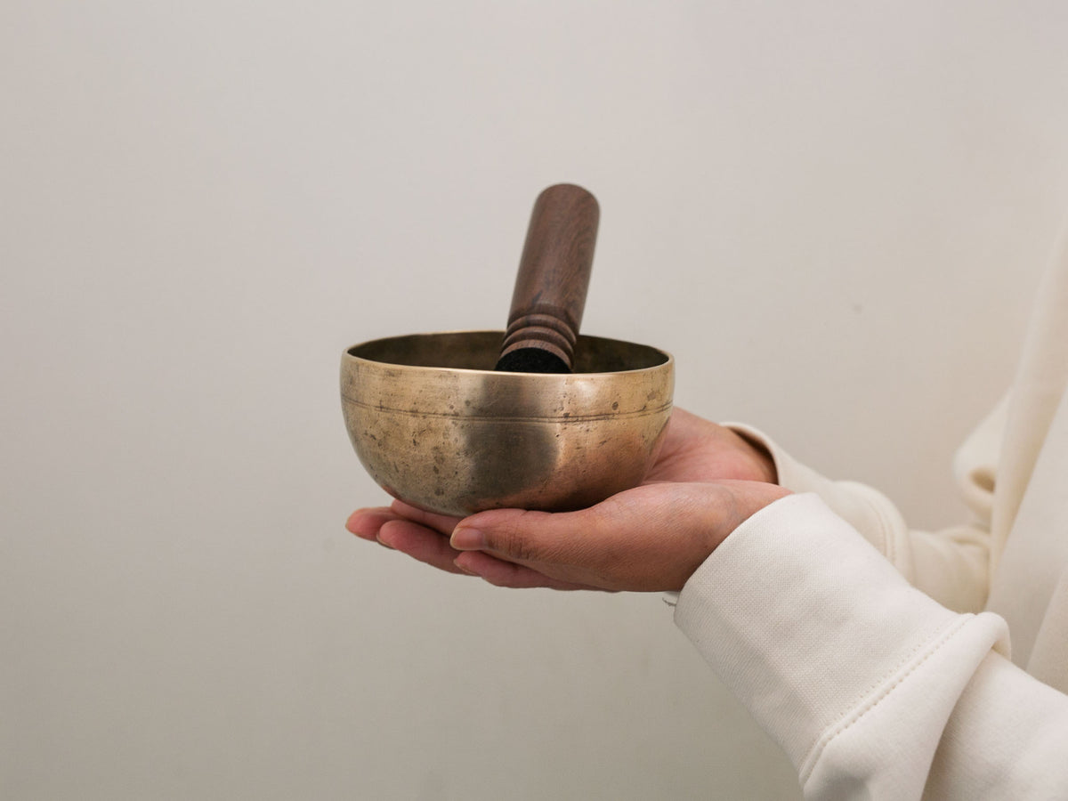 Small Tara Singing Bowl - Base Note D4 (288Hz)