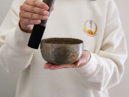 Small Tara Singing Bowl - Base Note E4 (336Hz)