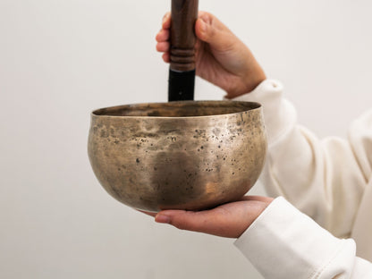 Copre Singing Bowl - C#3 139 Hz