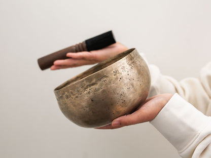 Copre Singing Bowl - C#3 139 Hz