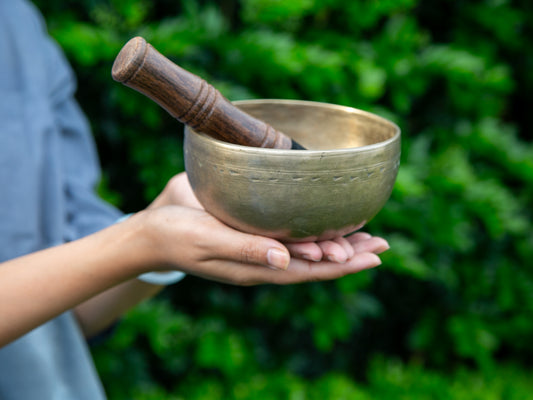 Small Old 'Tara' Singing Bowl - Base Note D4 (285 Hz)