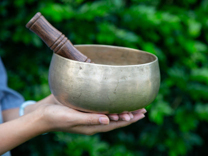 Remuna Singing Bowl - Base note A#3 (232 Hz)