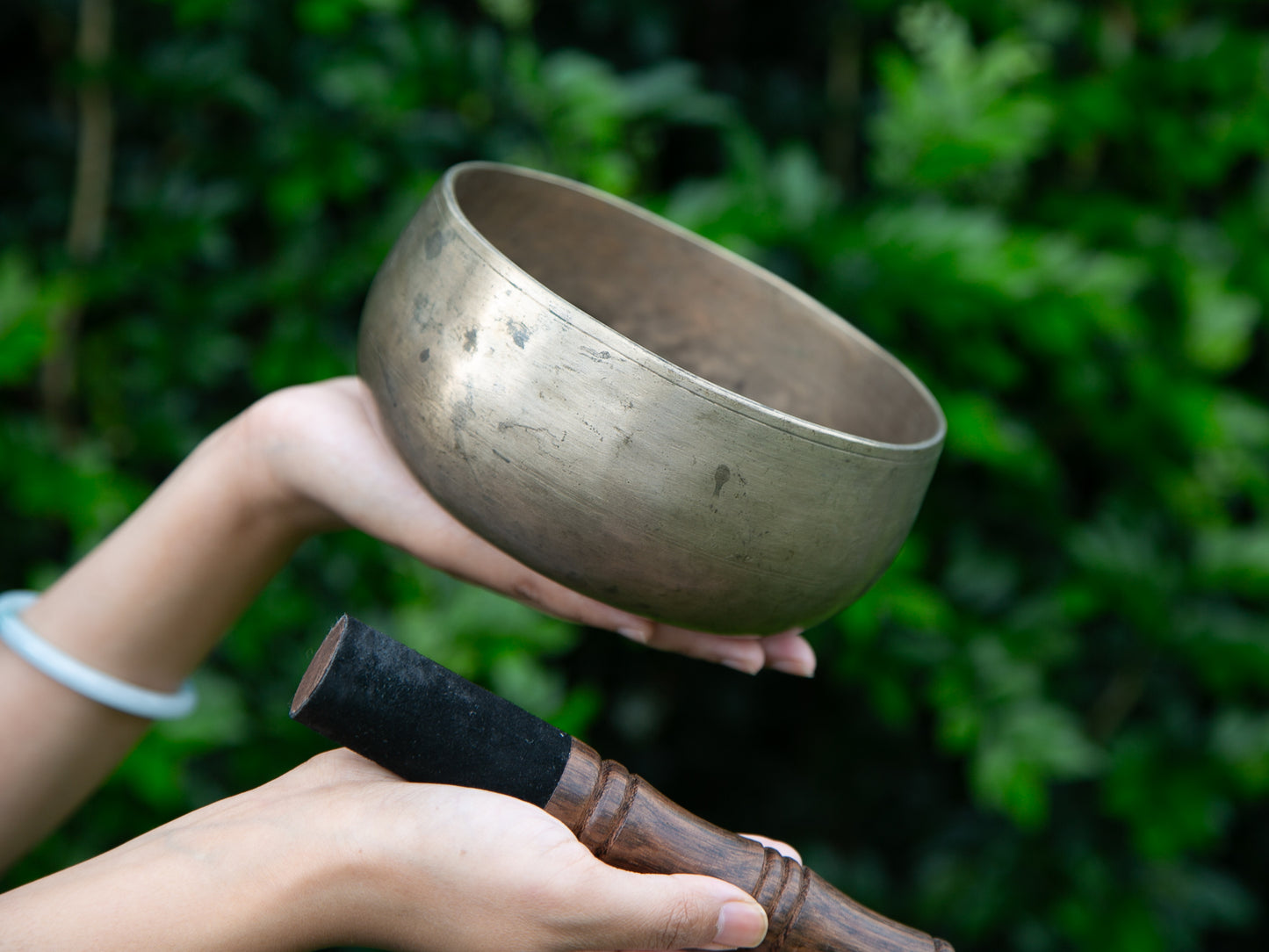 Remuna Singing Bowl - Base note A#3 (237 Hz)