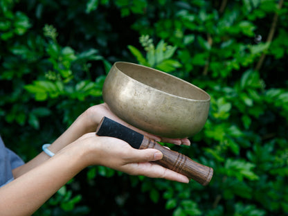 Remuna Singing Bowl - Base note F3 (179 Hz)