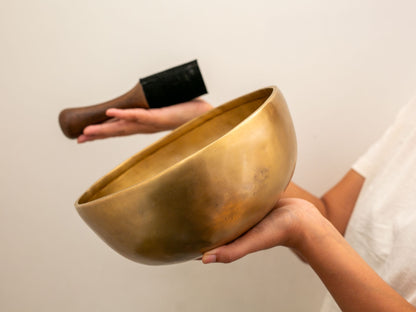 Hand Hammered Singing Bowl - Base Note F3 171 Hz