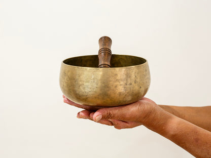 Remuna Singing Bowl - A#3 (236 Hz)