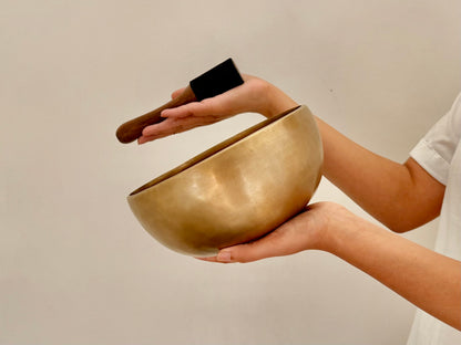 Hand Hammered Singing Bowl - Base Note G#3 210 Hz