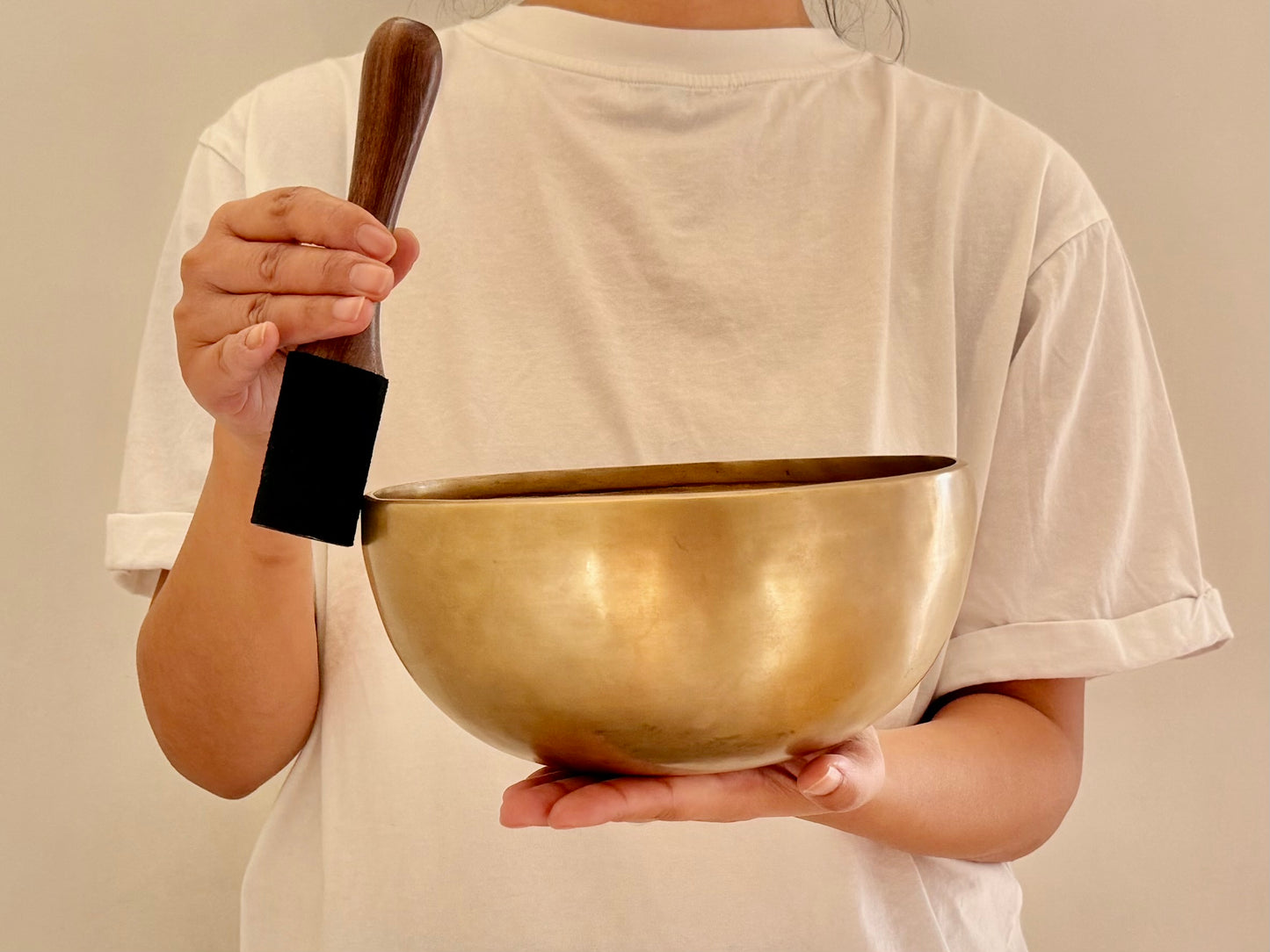 Hand Hammered Singing Bowl - Base Note G#3 210 Hz