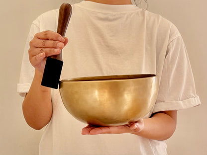 Hand Hammered Singing Bowl - Base Note G#3 210 Hz