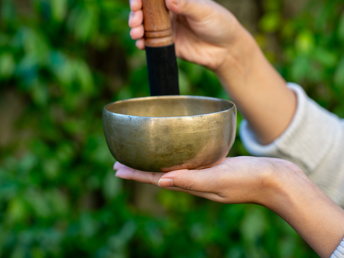 Small Old 'Tara' Singing Bowl - Base Note F4 (357 Hz)