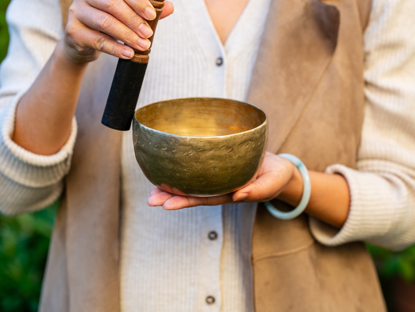 Small Old 'Tara' Singing Bowl - Base Note B3 (244 Hz)