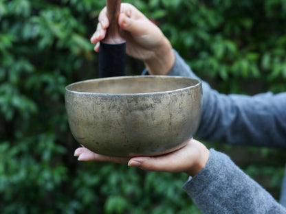 Old 'Tara' Singing Bowl - Base Note G3 (201 Hz)