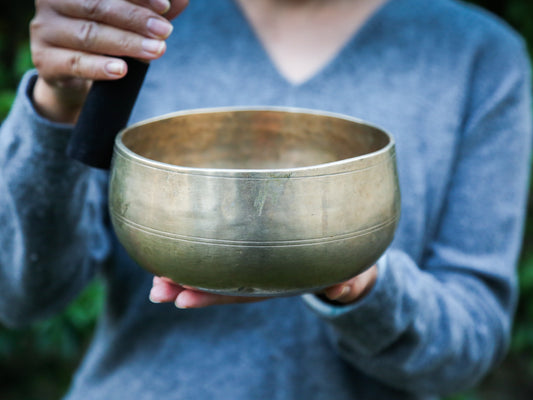 Remuna Singing Bowl - Base note G#3 (210 Hz)