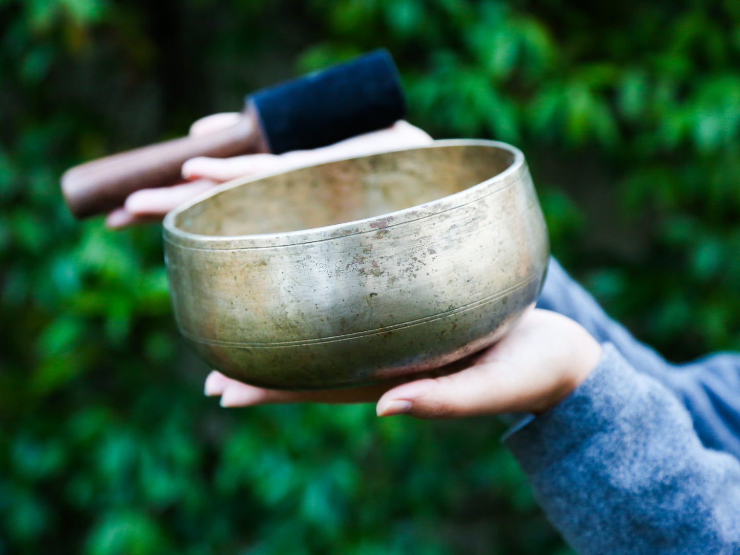 Remuna Singing Bowl - Base note A3 (214 Hz)