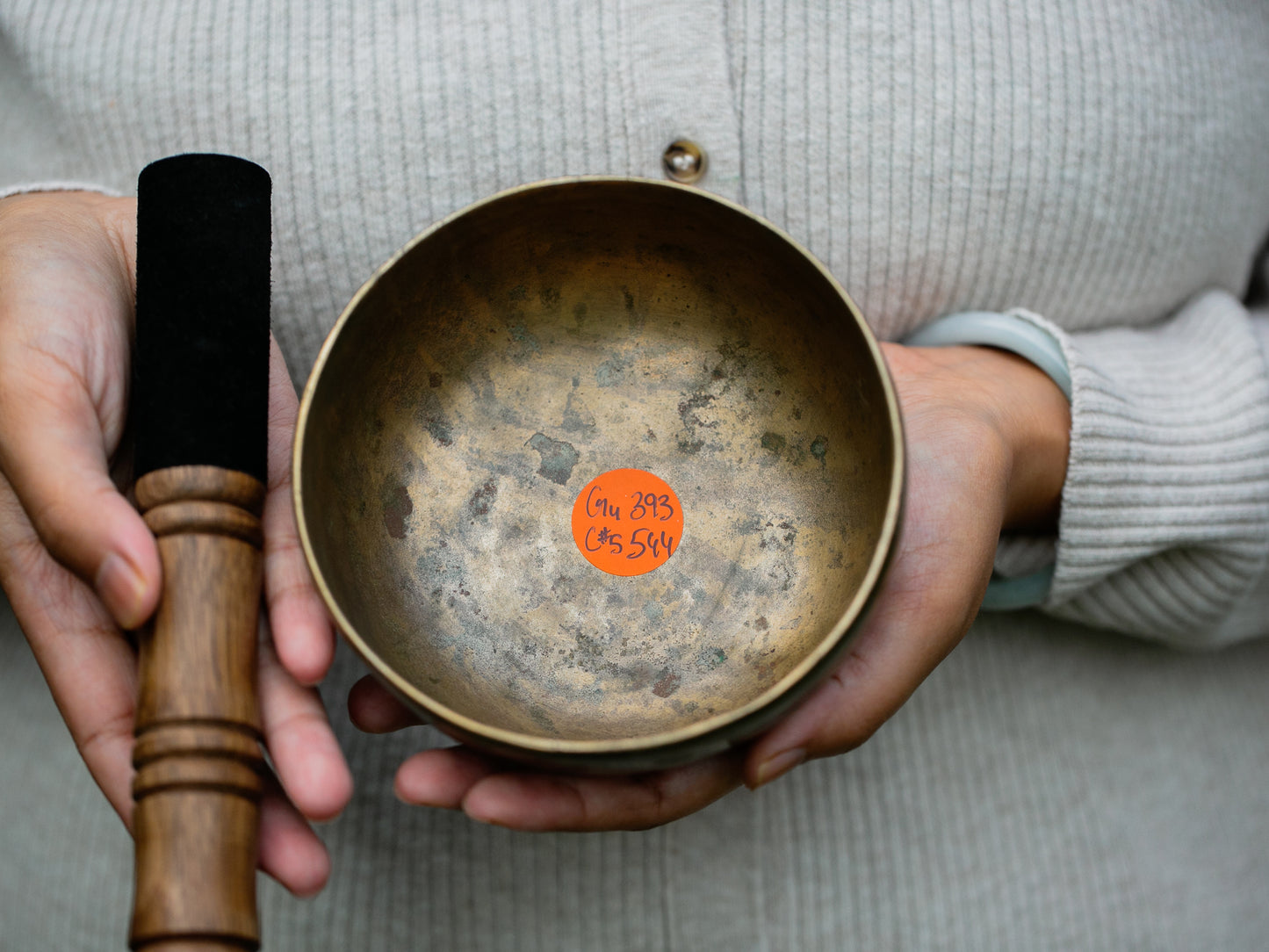 Small Old 'Tara' Singing Bowl - Base Note G4 (393 Hz)