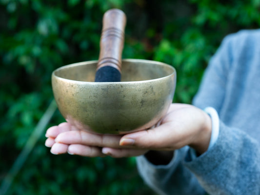 Small Old 'Tara' Singing Bowl - Base Note F4 (344 Hz)