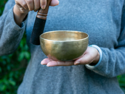 Small Old 'Tara' Singing Bowl - Base Note F#4 (372 Hz)