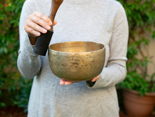 Old 'Tara' Singing Bowl - Base Note F3 (170 Hz)