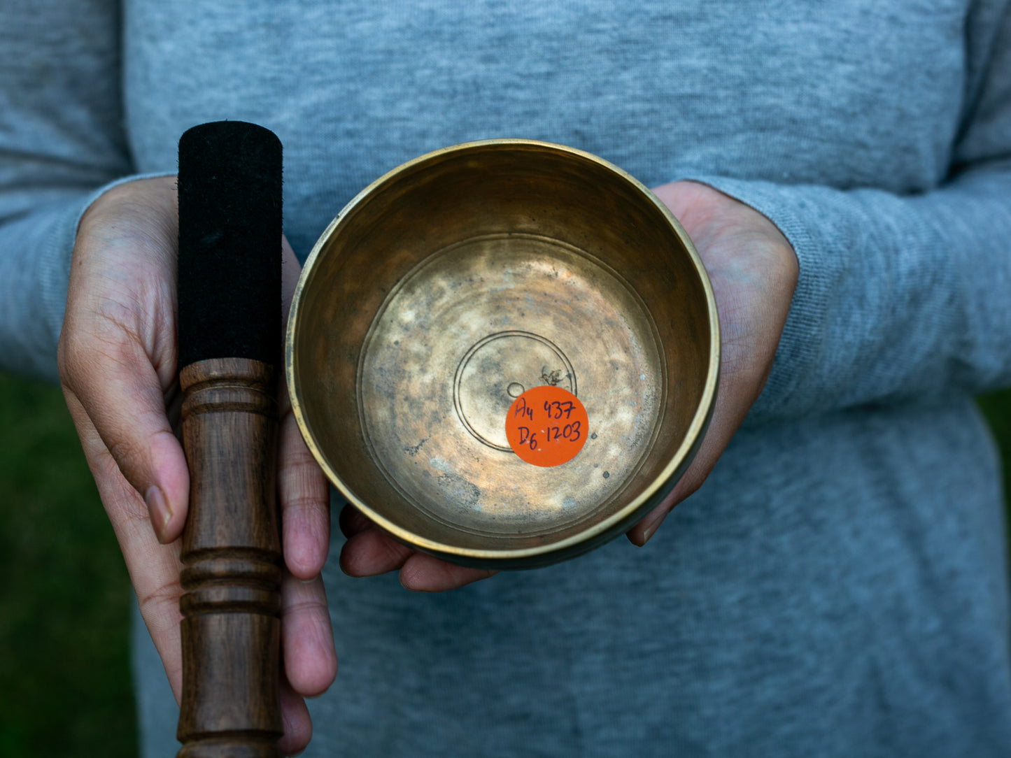 Small Old 'Tara' Singing Bowl - Base Note A4 (437 Hz)