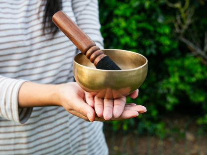 Small Contemporary Flow Singing Bowl - Base note B4 (499 Hz)