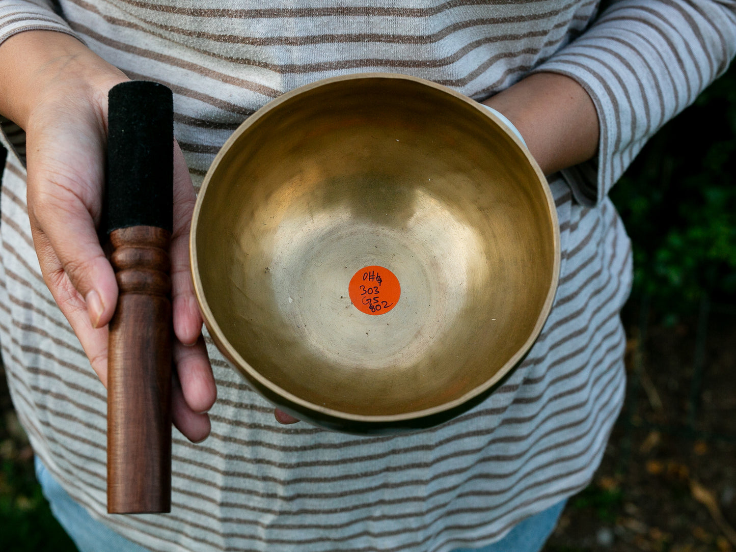 Small Contemporary Flow Singing Bowl - Base note D#4 (303 Hz)