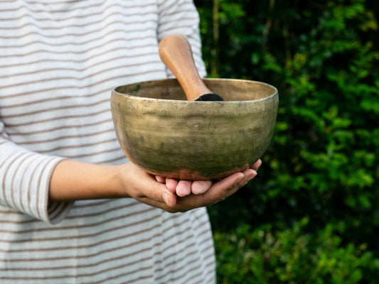 Old 'Tara' Singing Bowl - Base Note G#3 (202 Hz)