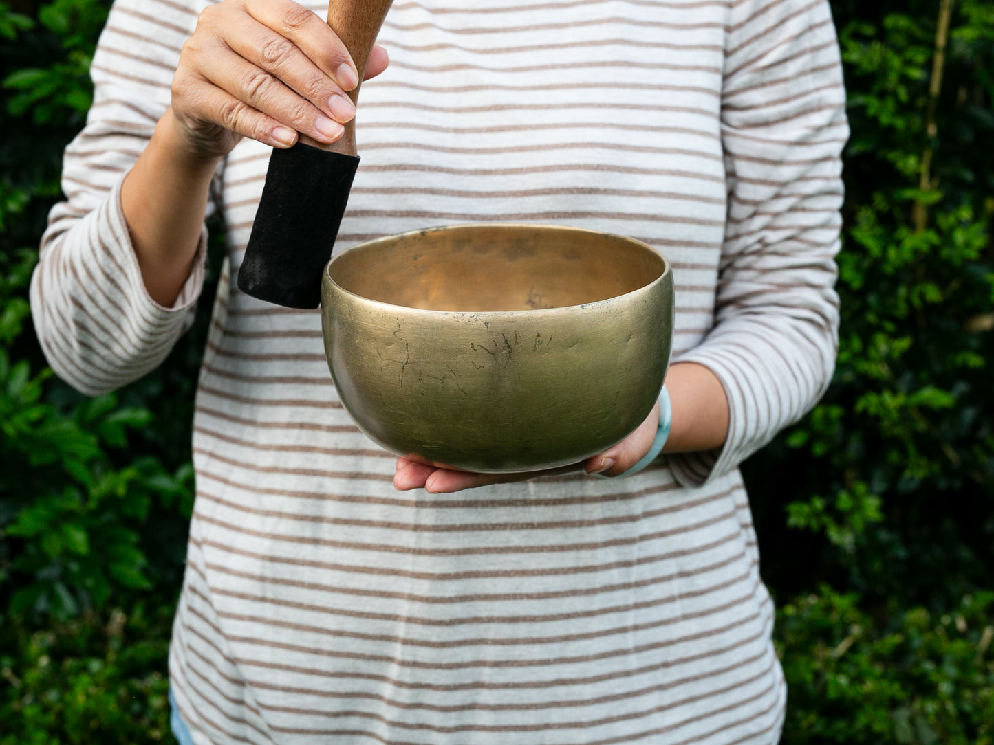 Old 'Tara' Singing Bowl - Base Note B3 (242 Hz)