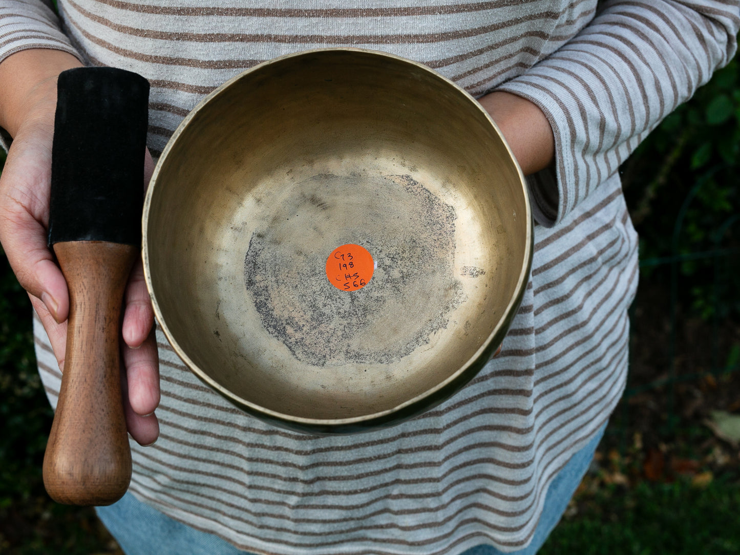 Old 'Tara' Singing Bowl - Base Note G3 (198 Hz)