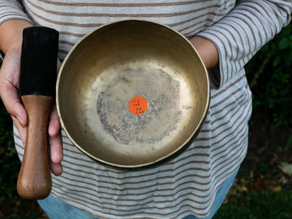 Old 'Tara' Singing Bowl - Base Note G3 (198 Hz)