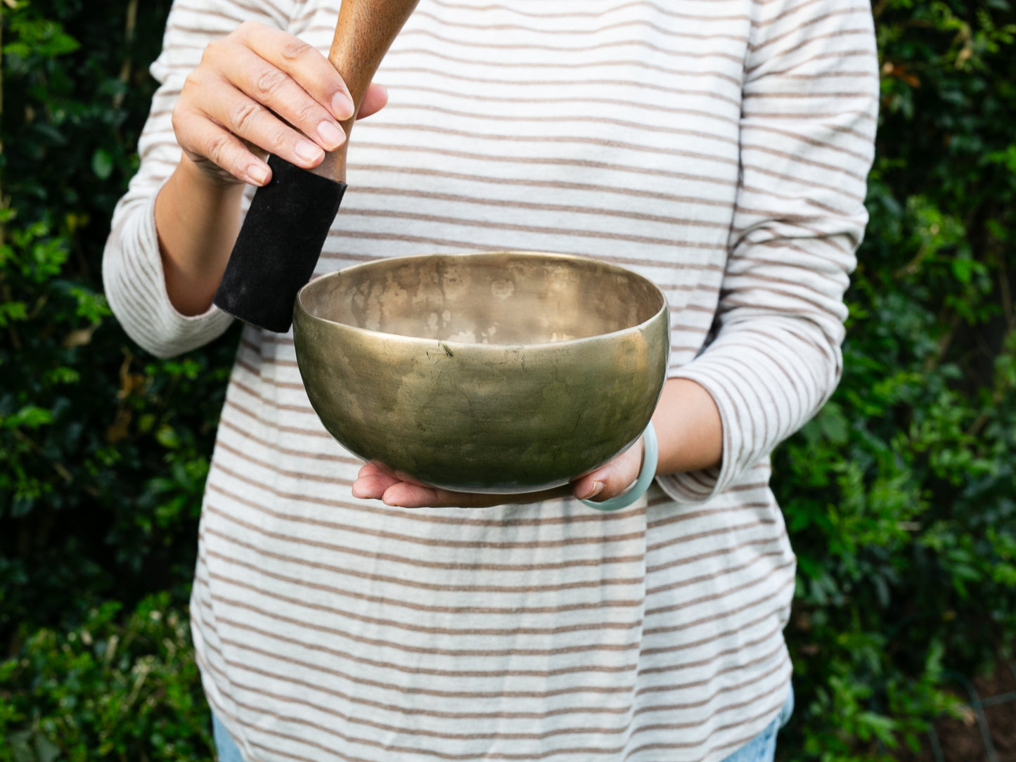 Old 'Tara' Singing Bowl - Base Note F3 (178Hz)