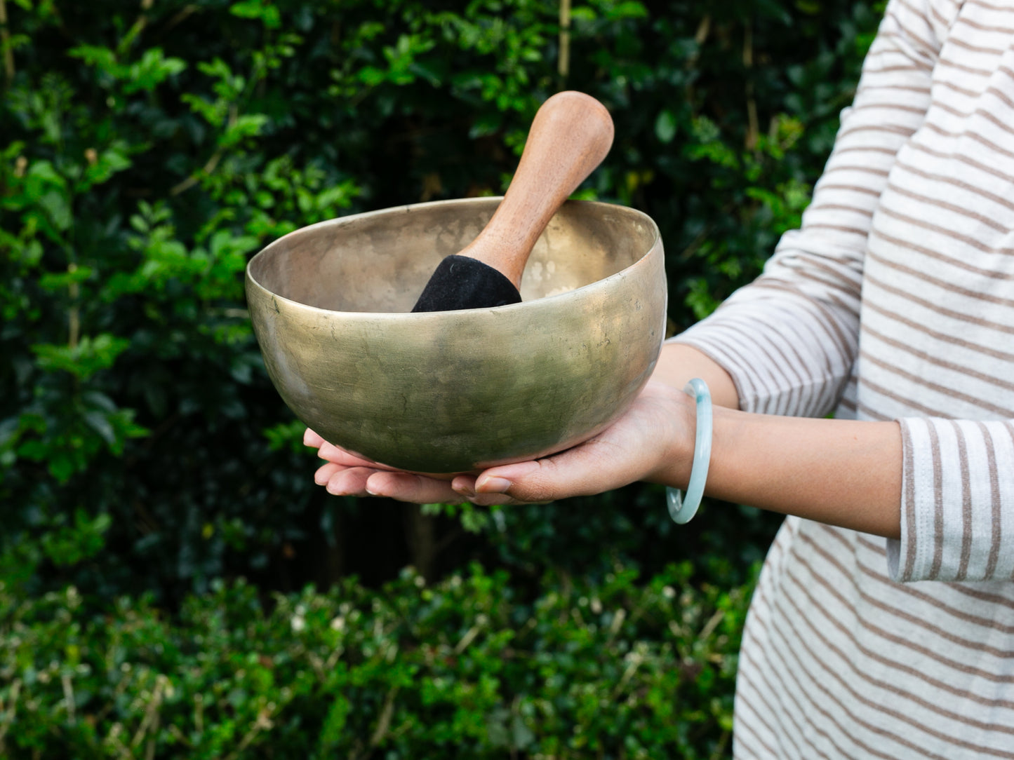 Old 'Tara' Singing Bowl - Base Note F3 (178Hz)