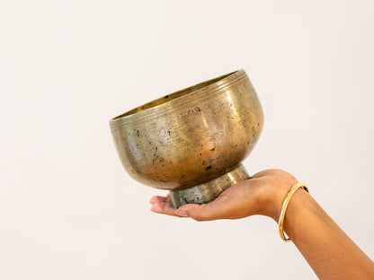 Naga Singing Bowl (Pedestal) - Base Note D4 300 Hz