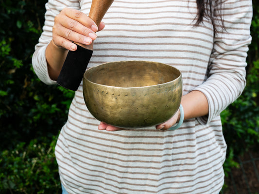 Old 'Tara' Singing Bowl - Base Note A3 (215 Hz)