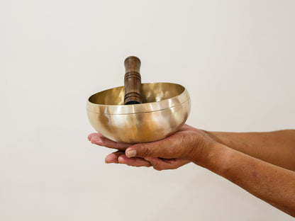 15.5 cms Easy Play Singing Bowl – G#3 210 Hz