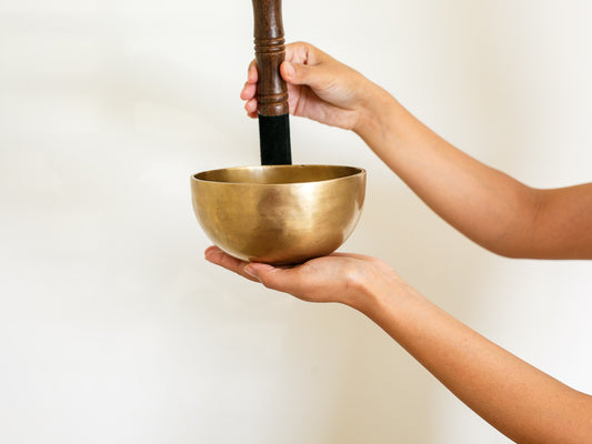 Small Contemporary Flow Singing Bowl - Base note D4 (301 Hz)