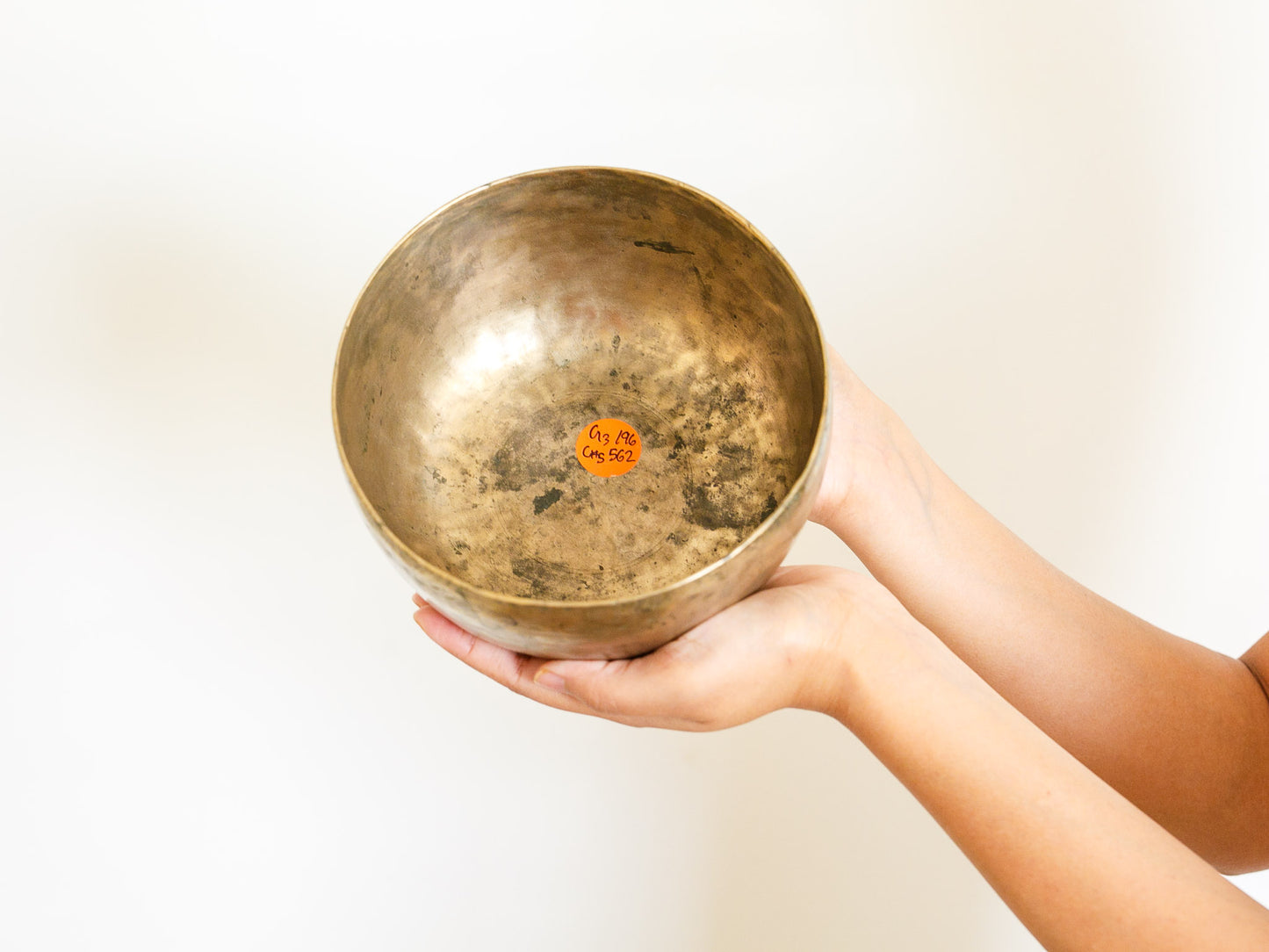 Tara Singing Bowl - Base Note G3 (196 Hz)