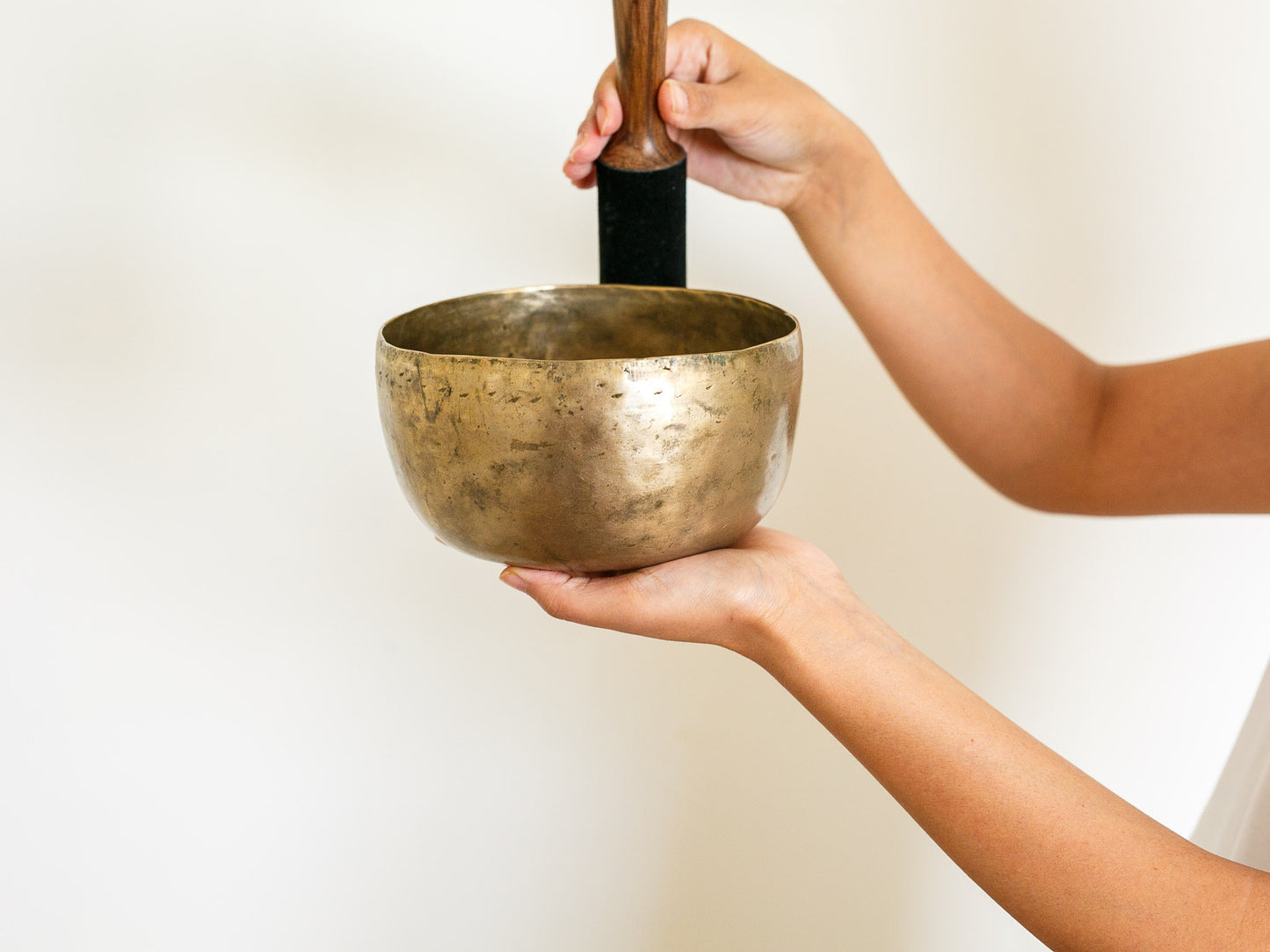 Tara Singing Bowl - Base Note G3 (196 Hz)