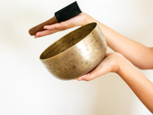 Tara Singing Bowl - Base Note F3 (174 Hz)