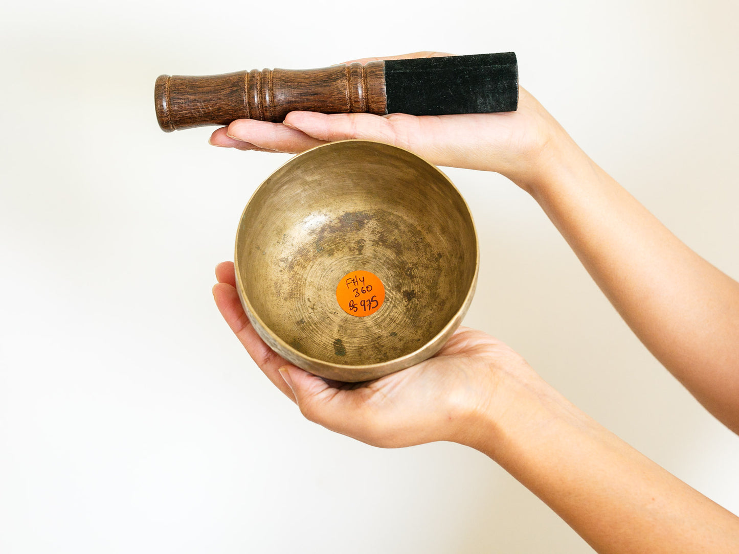 Small Tara Singing Bowl - Base Note F#4 (360 Hz)