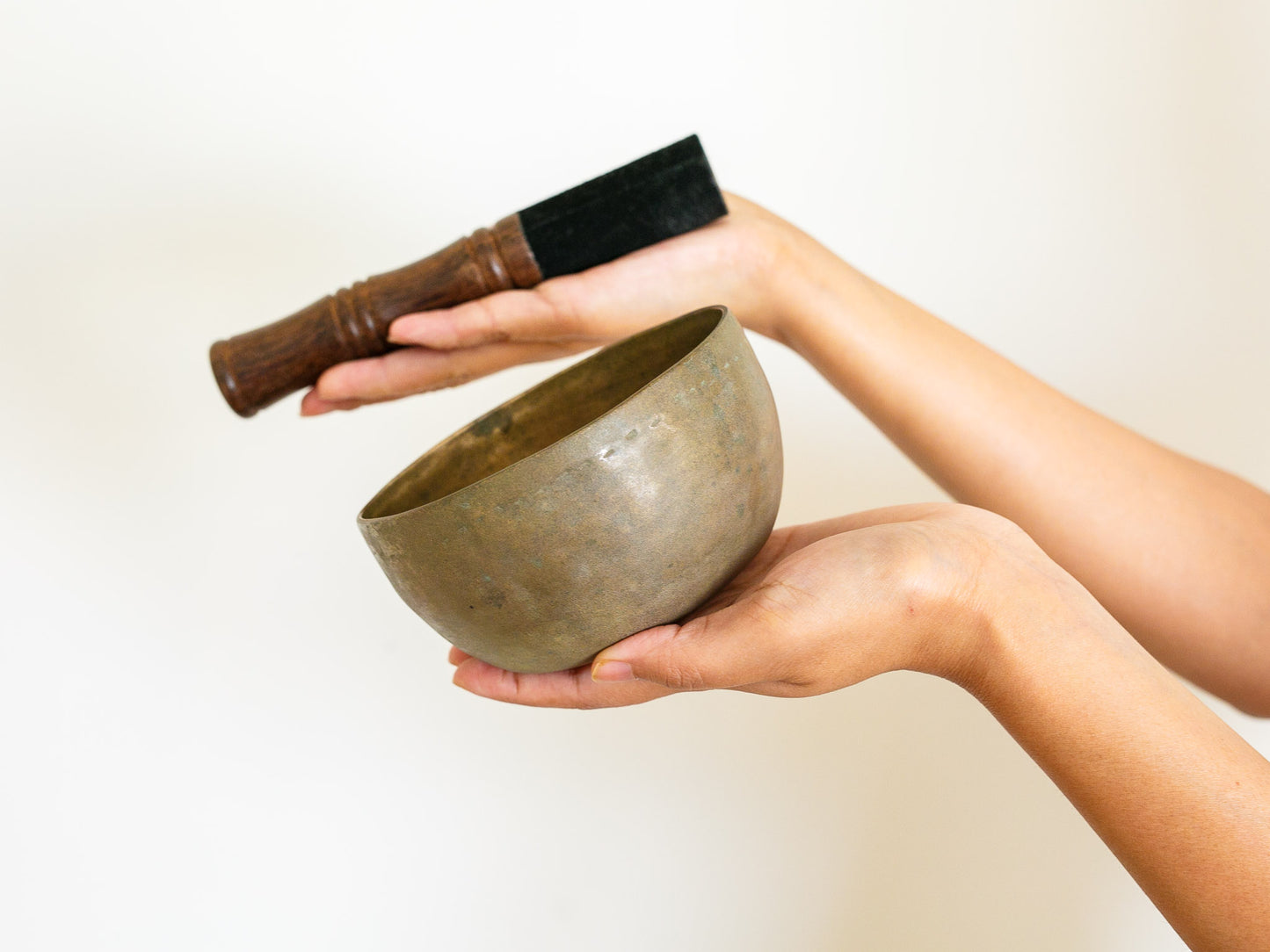 Small Tara Singing Bowl - Base Note D4 (295 Hz)